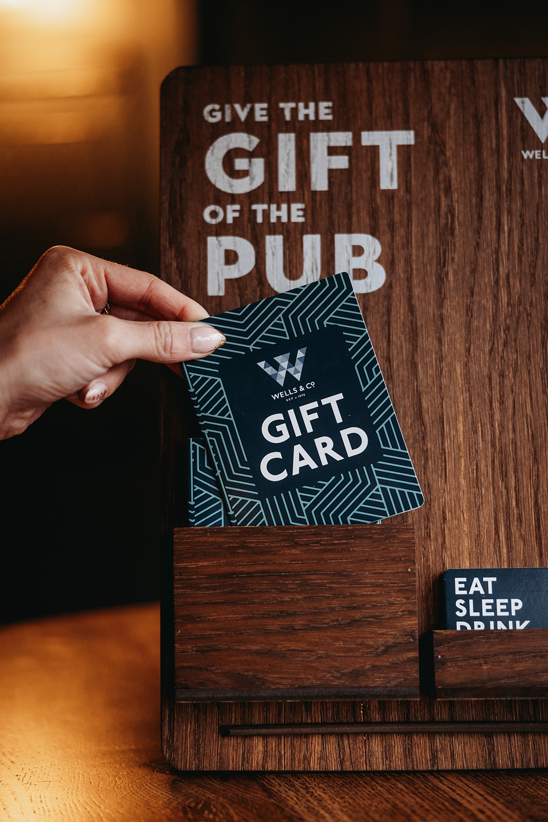 Buy a gift card for the d'Parys Pub and Hotel to spend at the venue